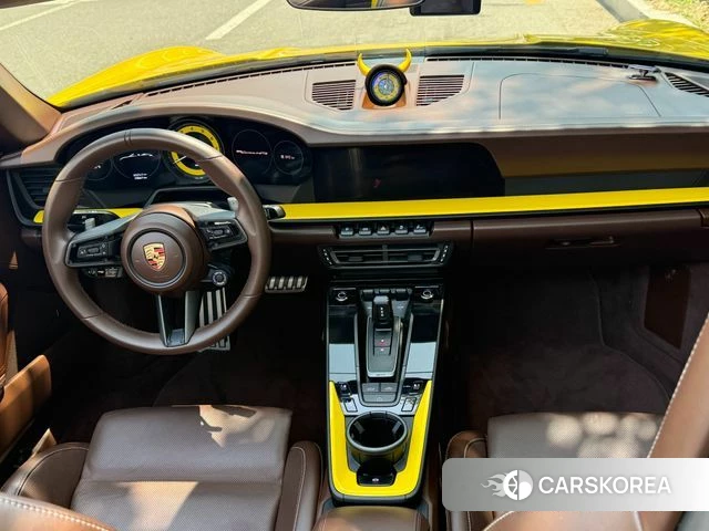 Porsche 911(992) id 4329869 из Кореи 8
