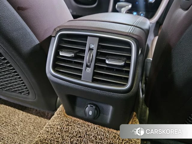 Genesis The New G70 id 3859027 из Кореи 8