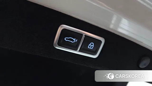 Hyundai Grandeur (GN7) id 3659489 из Кореи 8