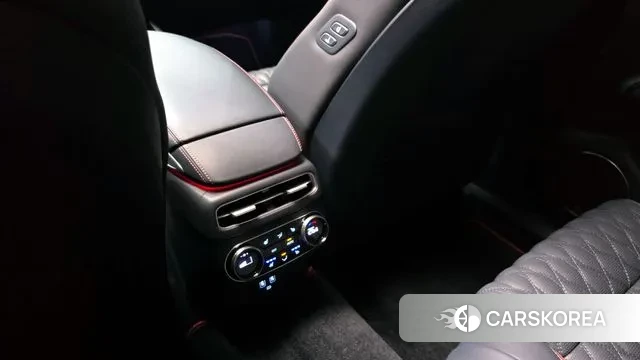 Genesis GV70 id 3487462 из Кореи 8