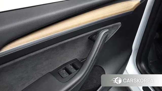 Tesla Model Y id 3492180 из Кореи 8