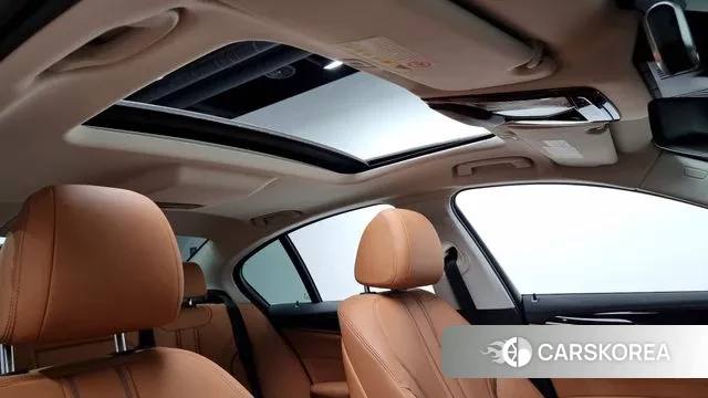 BMW 5 Series (G30) id 2976611 из Кореи 8