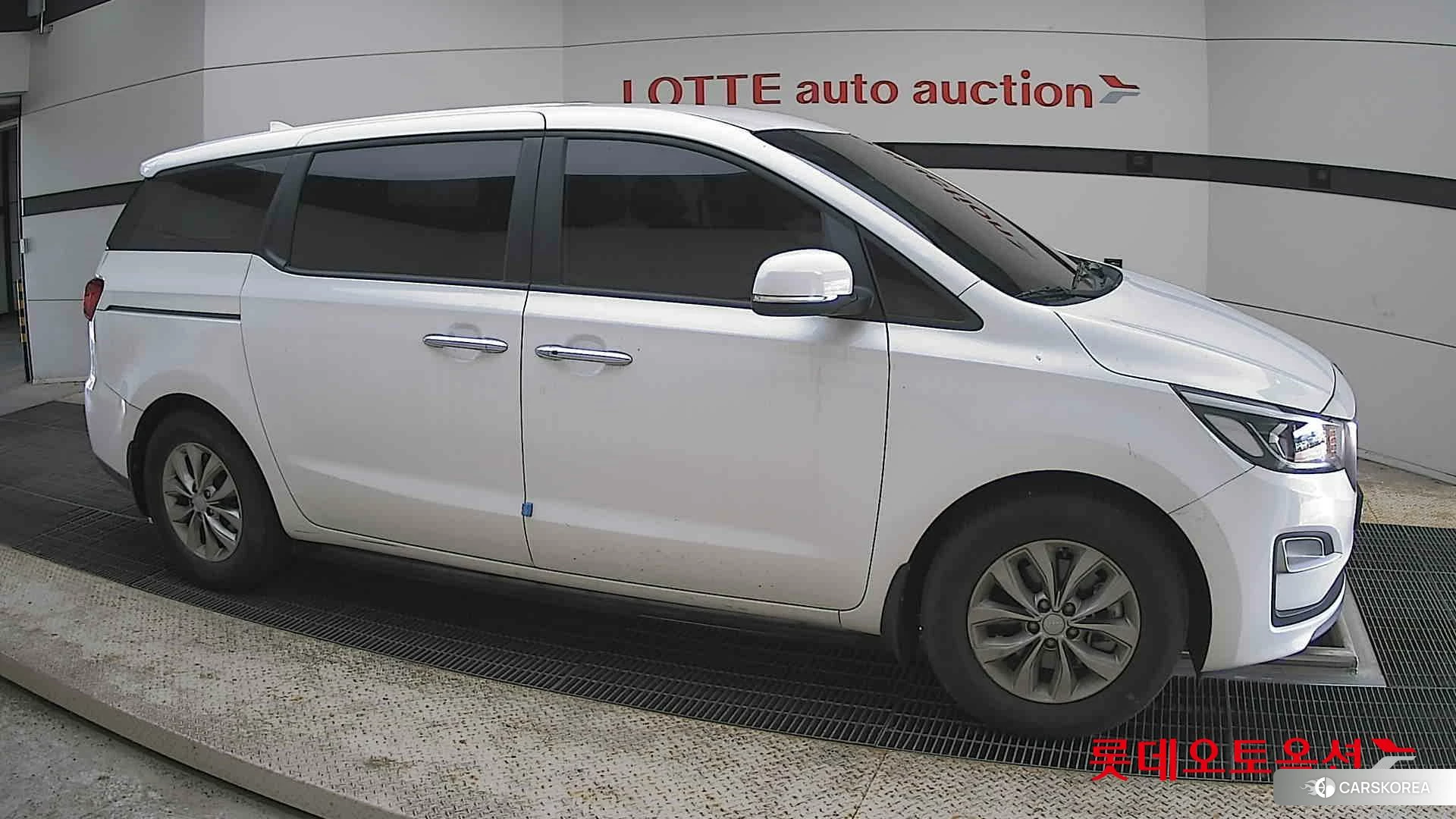 Kia Carnival id 4312611 из Кореи 8