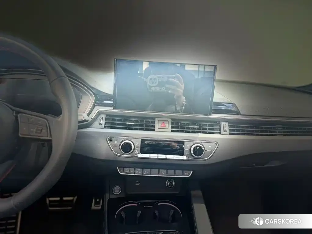Audi A4L id 4679497 из Китая 8