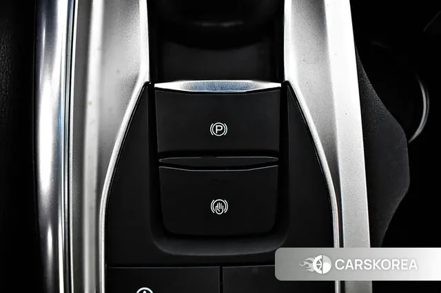 Ford Explorer 6th Generation id 2886400 из Кореи 8