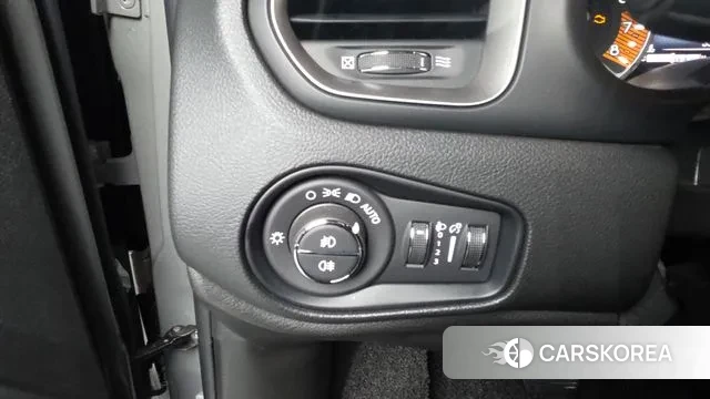 Jeep Renegade id 2994313 из Кореи 8