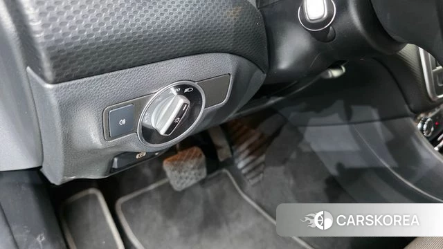 Mercedes-Benz A-Class W176 id 4755431 из Кореи 8