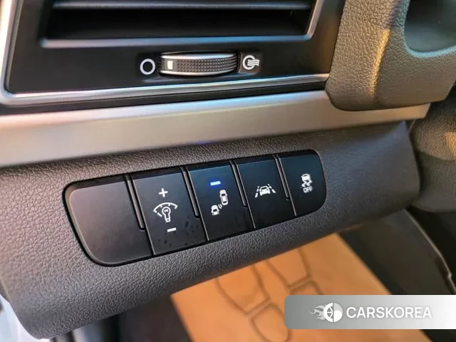 Hyundai Avante AD id 3568753 из Кореи 8