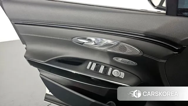 Genesis GV70 id 3416918 из Кореи 8