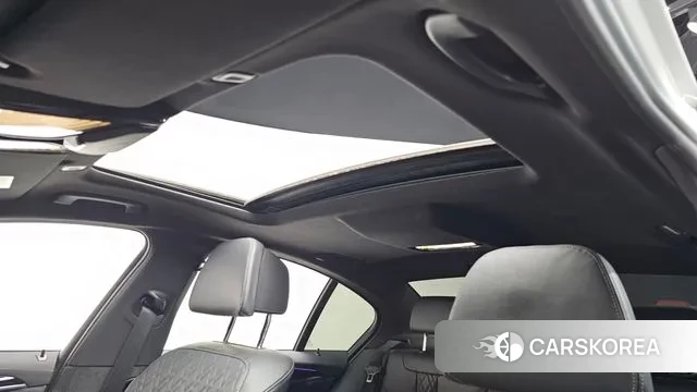 BMW 5 Series (G30) id 3417117 из Кореи 8