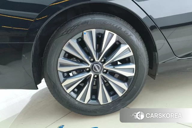 Nissan Teana id 4273353 из Китая 8
