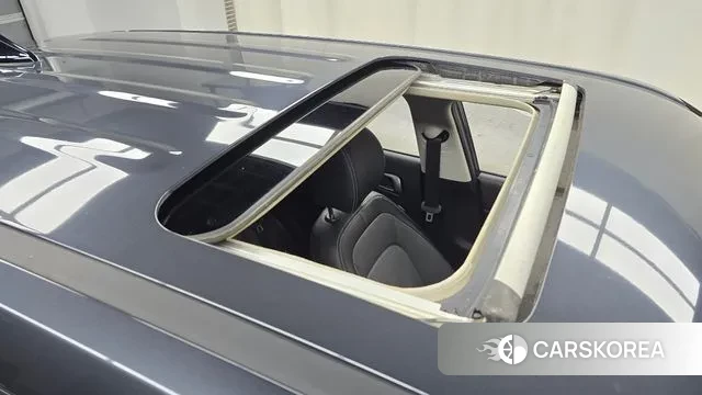 Hyundai Venue id 3582517 из Кореи 8