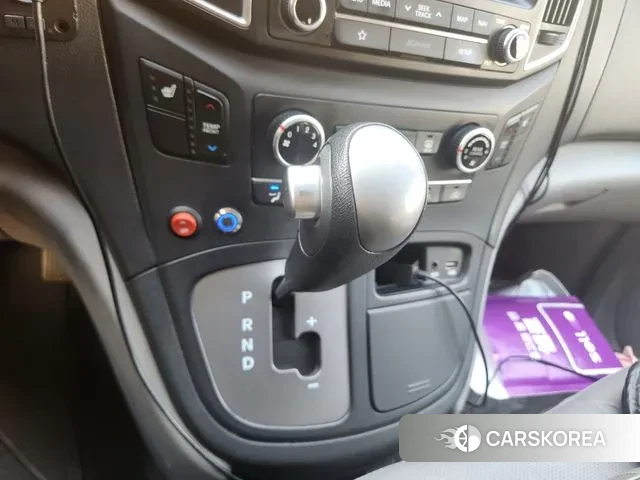 Hyundai The New Grand Starex id 3766438 из Кореи 8