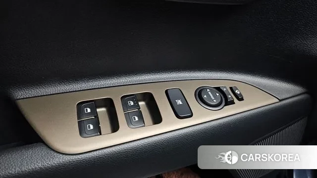 Kia Stonic id 3050736 из Кореи 8