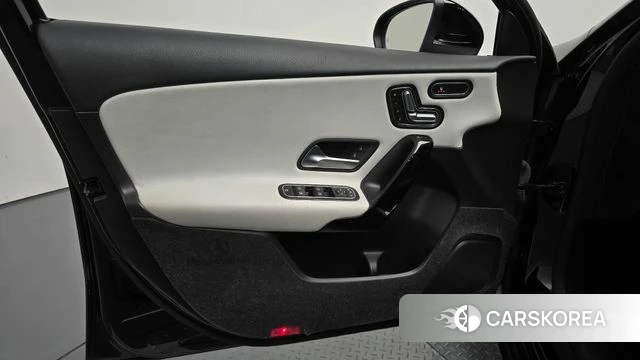 Mercedes-Benz A-Class W177 id 4397351 из Кореи 8