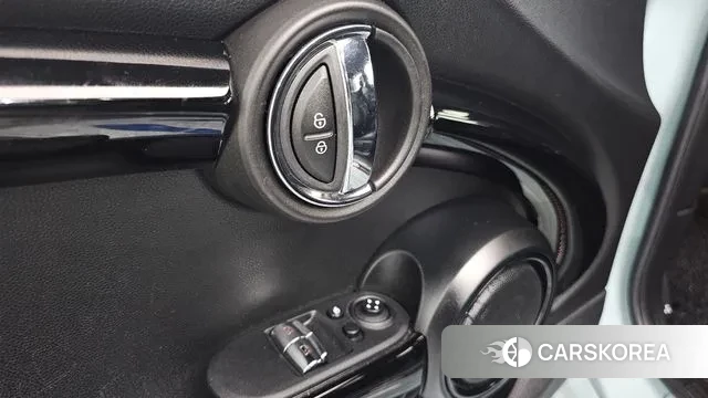 Mini Cooper S id 3144873 из Кореи 8