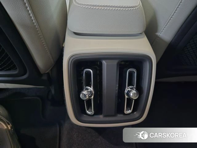 Volvo XC40 id 4374864 из Кореи 8