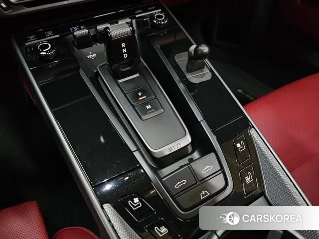 Porsche 911(992) id 3672221 из Кореи 8