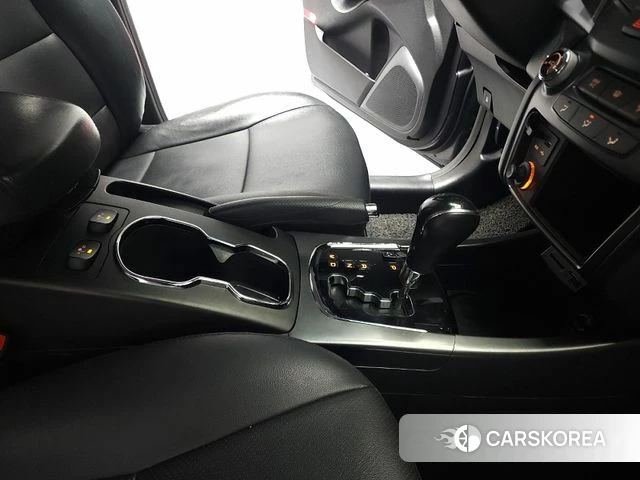 Ssangyong New Style Korando C id 3857413 из Кореи 8