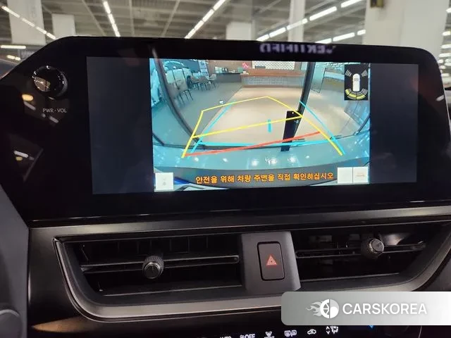 Lexus UX300h id 3365288 из Кореи 8