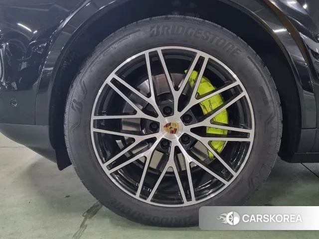 Porsche Cayenne (PO536) id 3739401 из Кореи 8