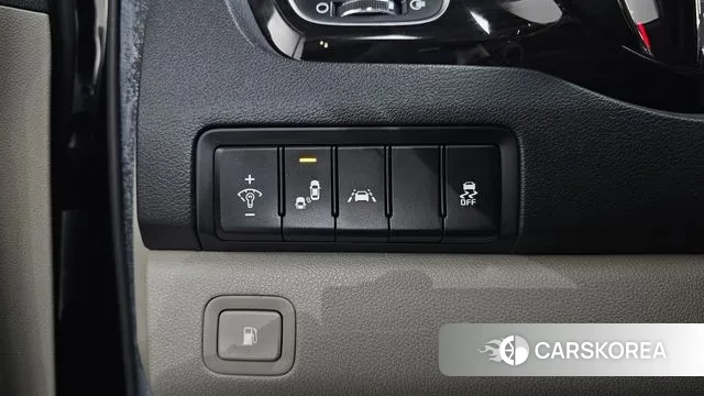 Kia The New Carnival id 3718681 из Кореи 8