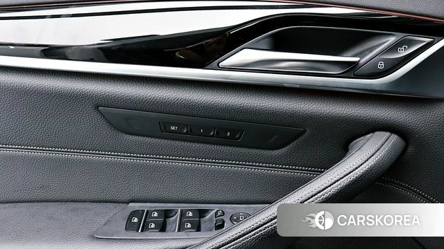 BMW 5 Series (G30) id 4717639 из Кореи 8