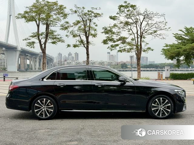 Mercedes-Benz E-class PHEV id 4261606 из Китая 8