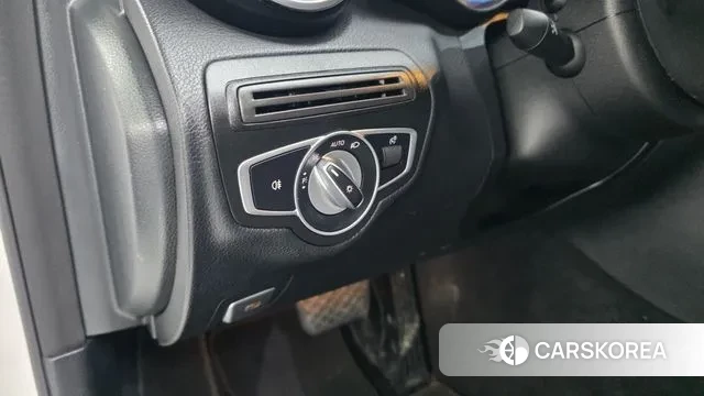 Mercedes-Benz C-Class W205 id 3741932 из Кореи 8