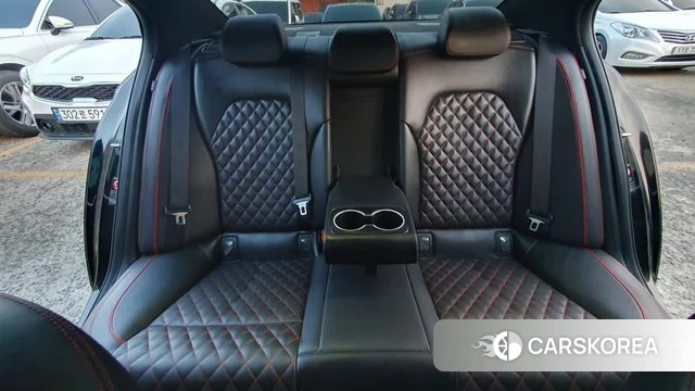 Genesis G70 id 4459368 из Кореи 8