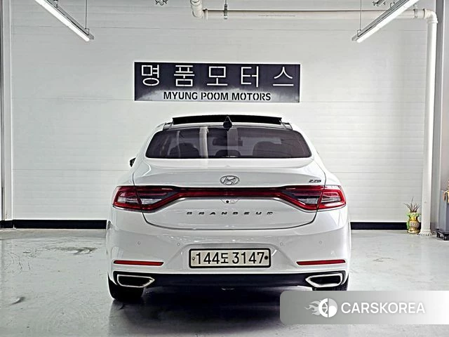 Hyundai Grandeur IG id 3889432 из Кореи 8