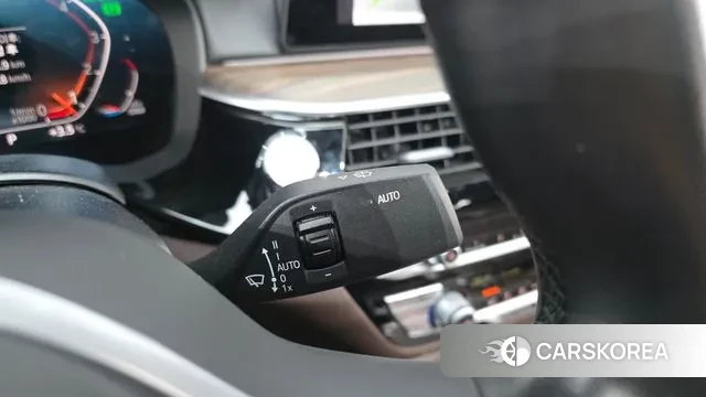 BMW 5 Series (G30) id 3449049 из Кореи 8