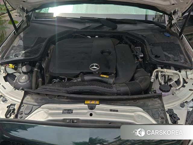 Mercedes-Benz Class C id 4399716 из Китая 8