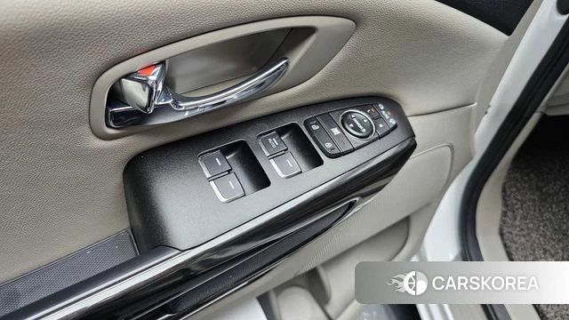 Kia The New Carnival id 4339432 из Кореи 8