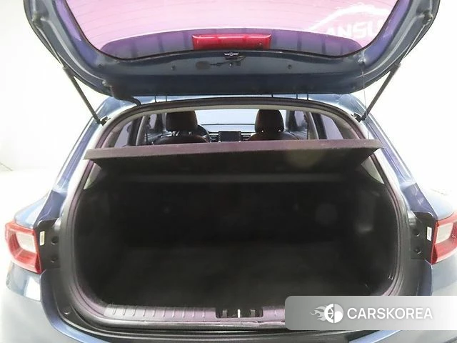 Kia Stonic id 4305002 из Кореи 8