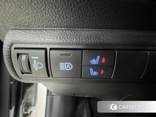 Toyota Corolla id 4291325 из Китая 8