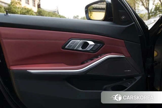 BMW 3 series id 4241684 из Китая 8