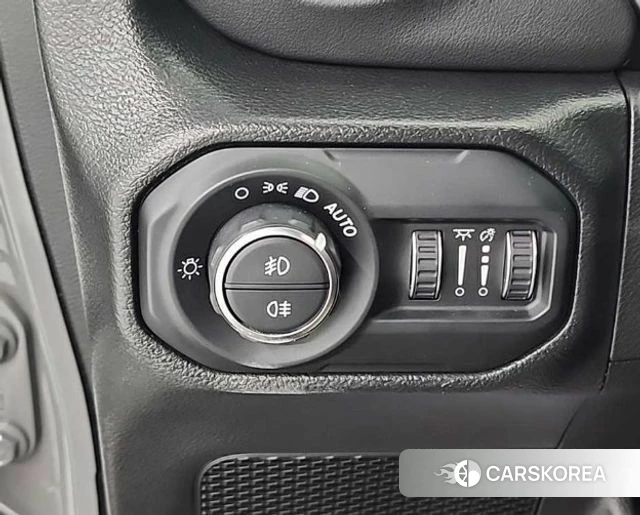 Jeep Wrangler (JL) id 4500778 из Кореи 8