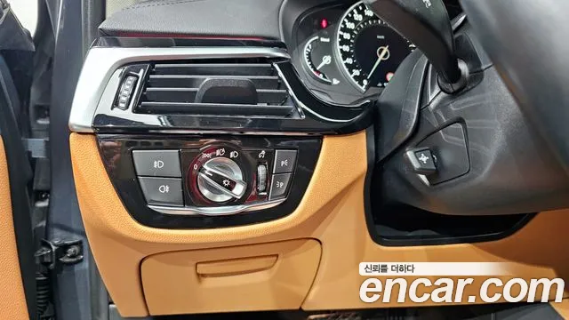 BMW 5 Series (G30) id 2242125 из Кореи 8