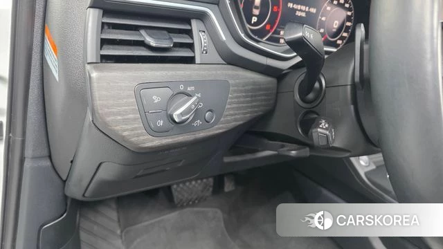 Audi A4 (B9) id 3796093 из Кореи 8