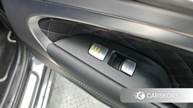 Genesis G70 id 4755233 из Кореи 8
