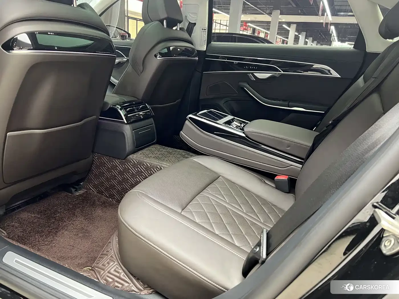 Audi A8 id 4674461 из Китая 8