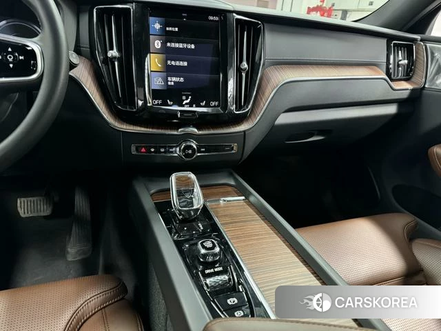 Volvo XC60 PHEV id 3889109 из Китая 8