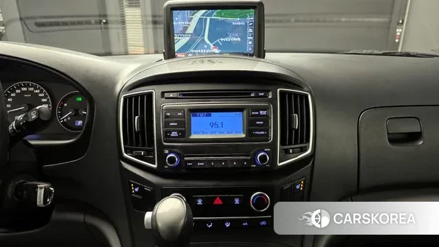 Hyundai The New Grand Starex id 3396811 из Кореи 8