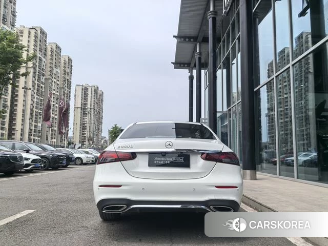 Mercedes-Benz E-class id 4264852 из Китая 8