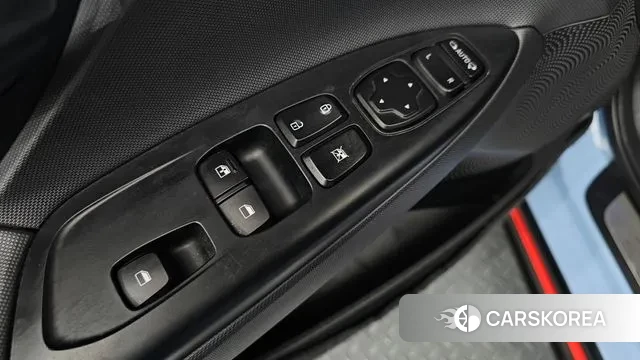 Hyundai Veloster (JS) id 3408001 из Кореи 8