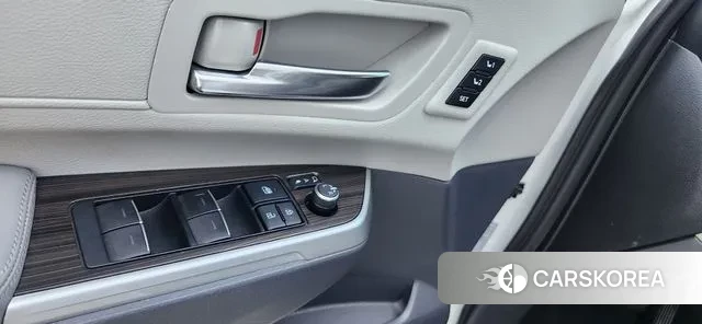 Toyota Sienna 4th Generation id 2985537 из Кореи 8