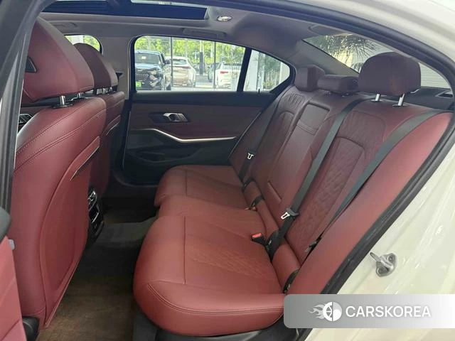 BMW 3 series id 4366150 из Китая 8