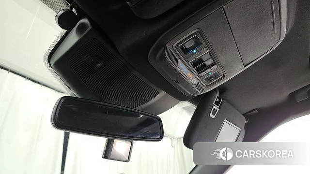 Ford Explorer 6th Generation id 3936457 из Кореи 8