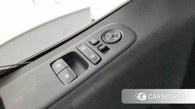 Hyundai Staria id 3883631 из Кореи 8